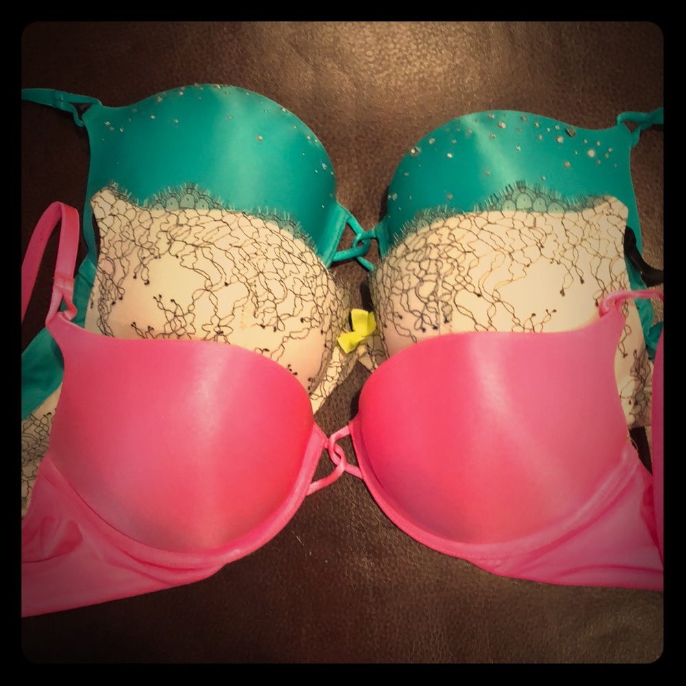 Bundle of VS bras!